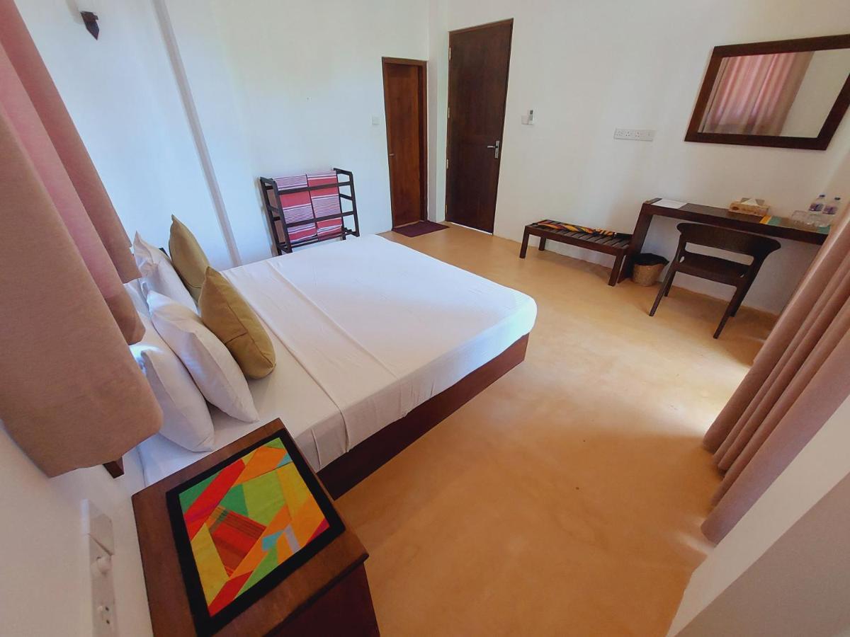 Hotel The Atrium Hiriketiya Dikwella Exterior foto